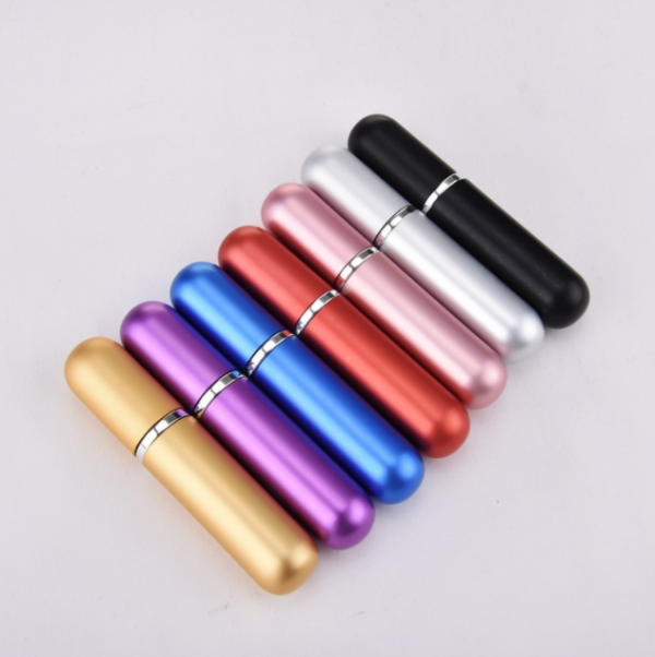 Bouteille de parfum de 5 ml, flacon pulvérisateur rond en aluminium, Type de rouge à lèvres, Tube de parfum, bouteille cosmétique, Portable, adapté à la maison, aux voyages, aux fêtes